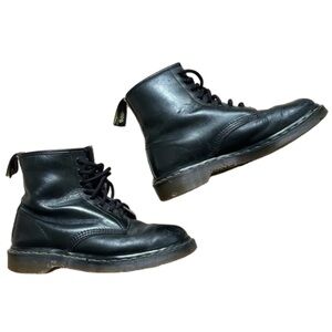 Vtg 90's 1460 Dr. Martens Boots Made in England 8 Eyelet Black UK 8 - Men’s US 9